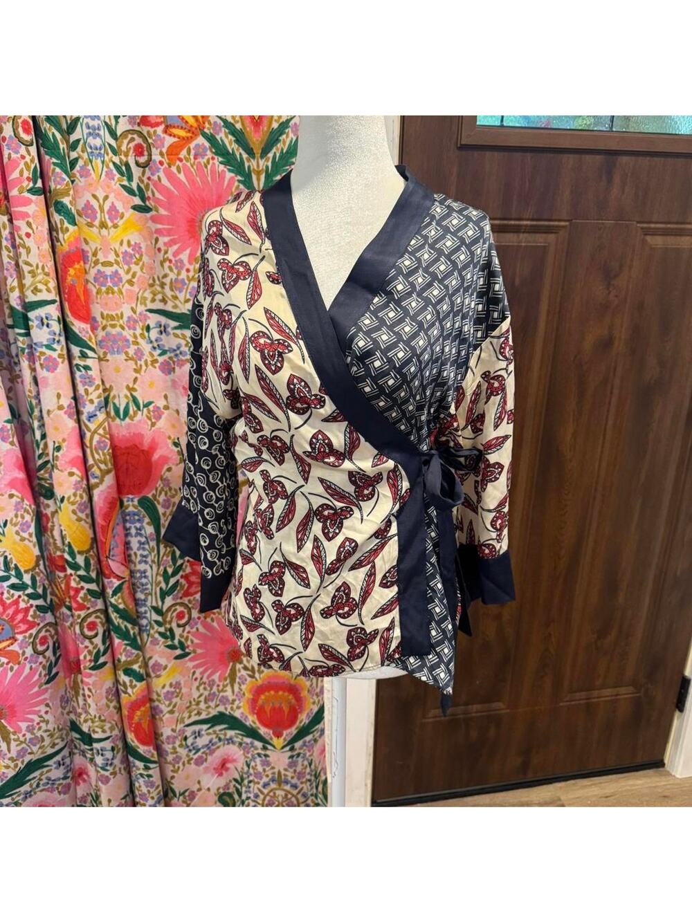 Anthropologie Wrap Top Medium